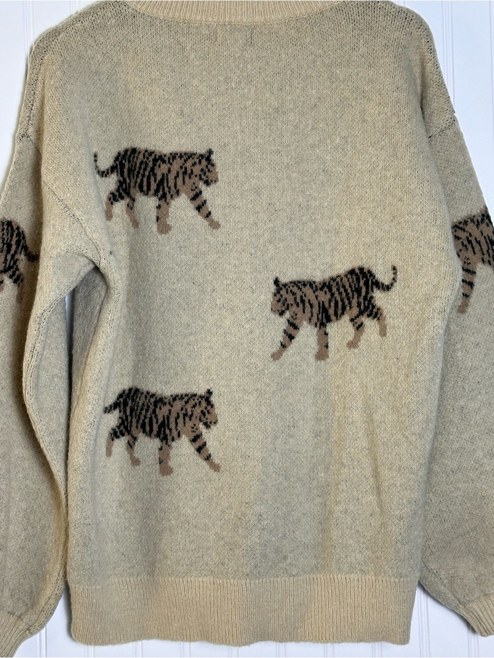 BIBI Tabitha Tiger Pattern Knit Sweater XL Oversized Casual Oatmeal/Beige - Picture 7 of 10
